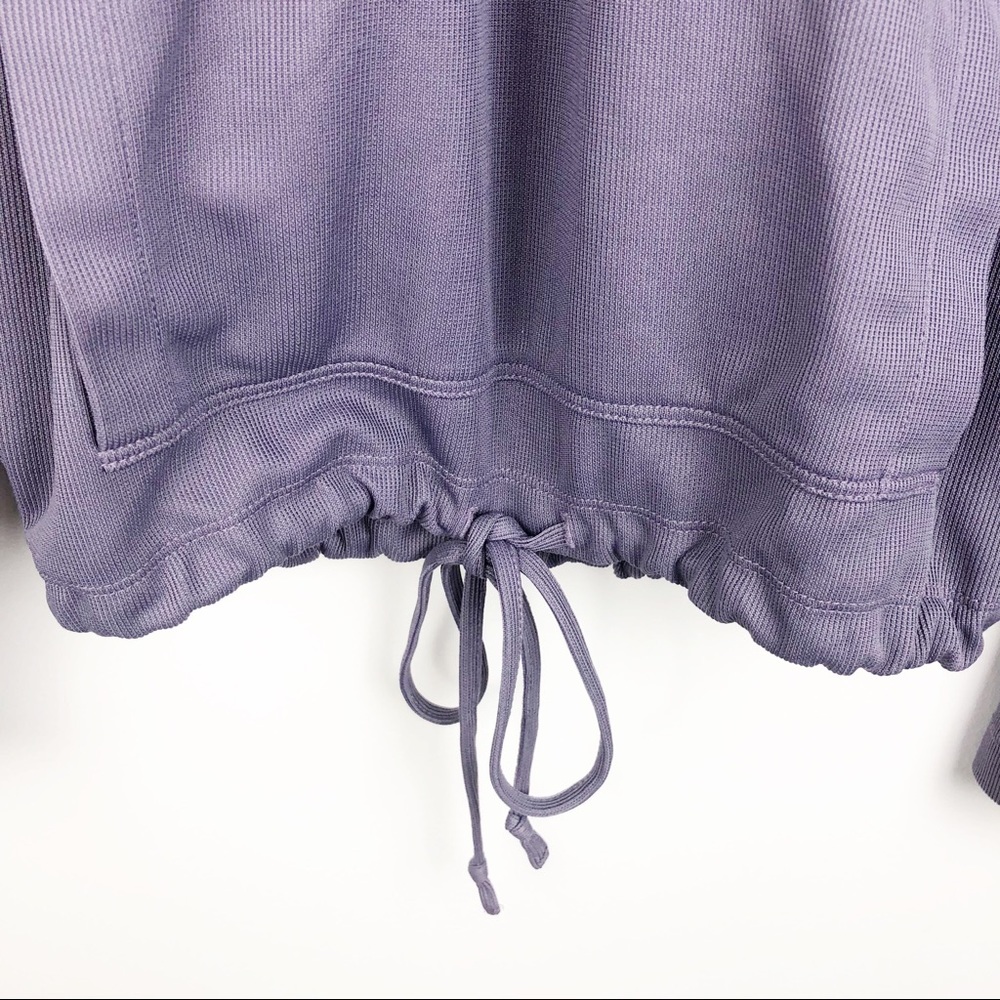 Nike Pullover Hoodie with String Tie on Hem - Picture 4 of 6